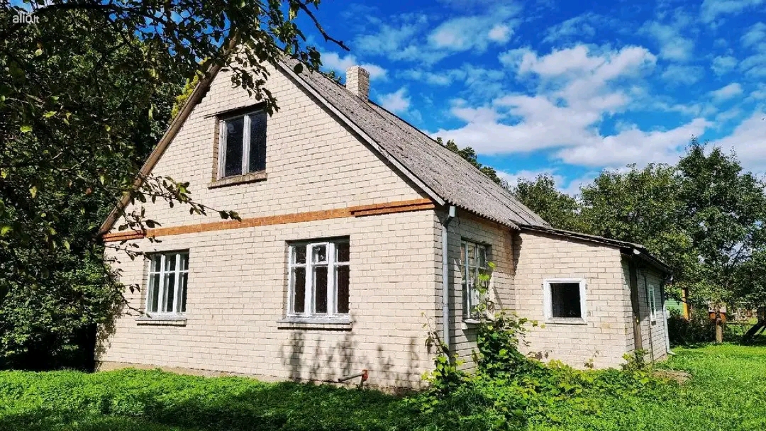 Parduodamas namas Kupiškio raj. Gindviliu KM. GALIMA IŠSIMOKĖTINAI.