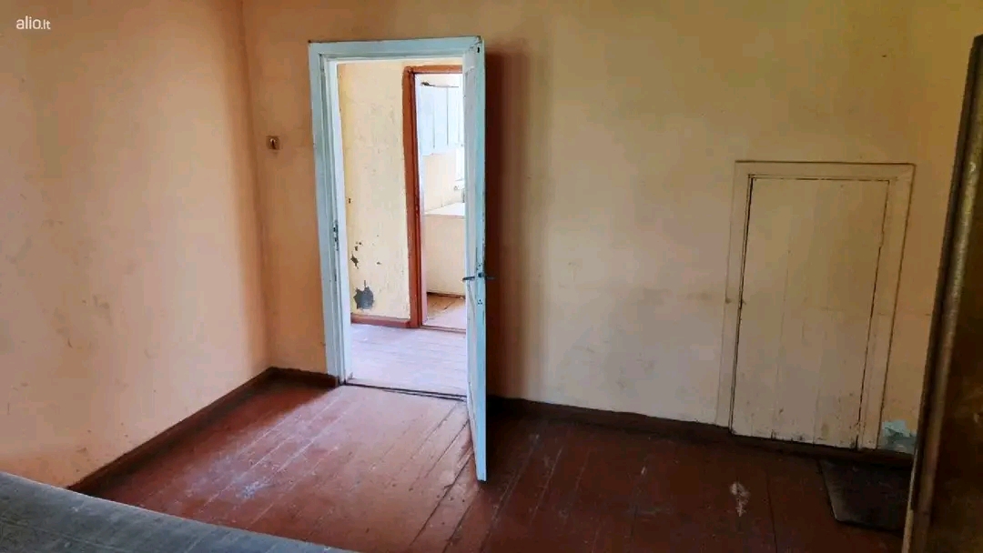 Parduodamas namas Kupiškio raj. Gindviliu KM. GALIMA IŠSIMOKĖTINAI.