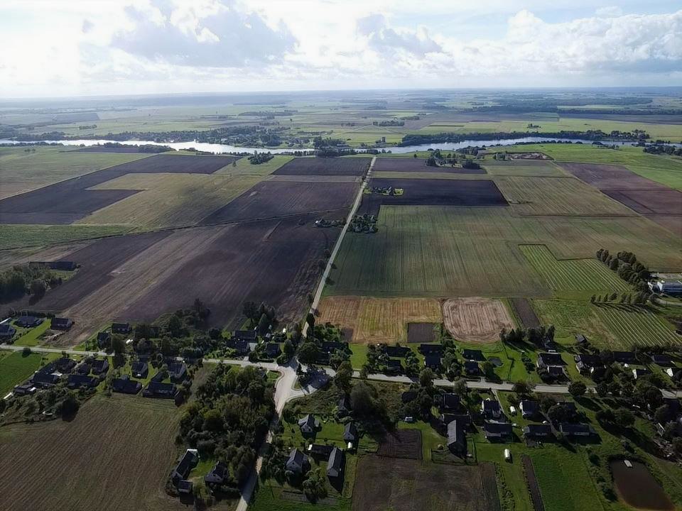 Parduodamas namas su ūkiniais pastatais Radviliškio raj., Kairėnų k.