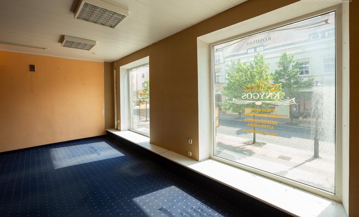 Parduodamos 148 kv.m. Patalpos Klaipėdos senamiestyje. 1 aukštas