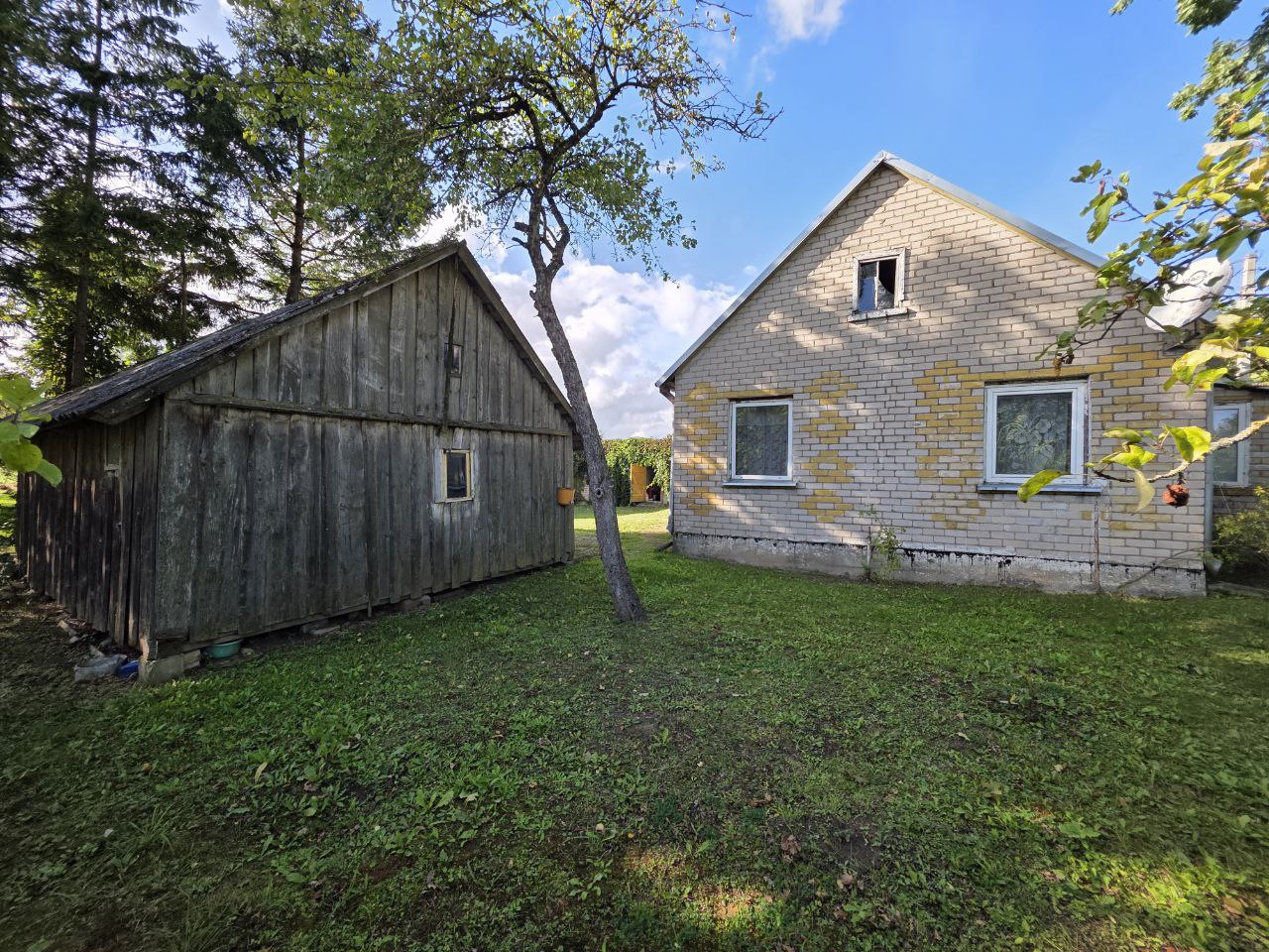 Parduodamas namas su ūkiniais pastatais Radviliškio raj., Kairėnų k.