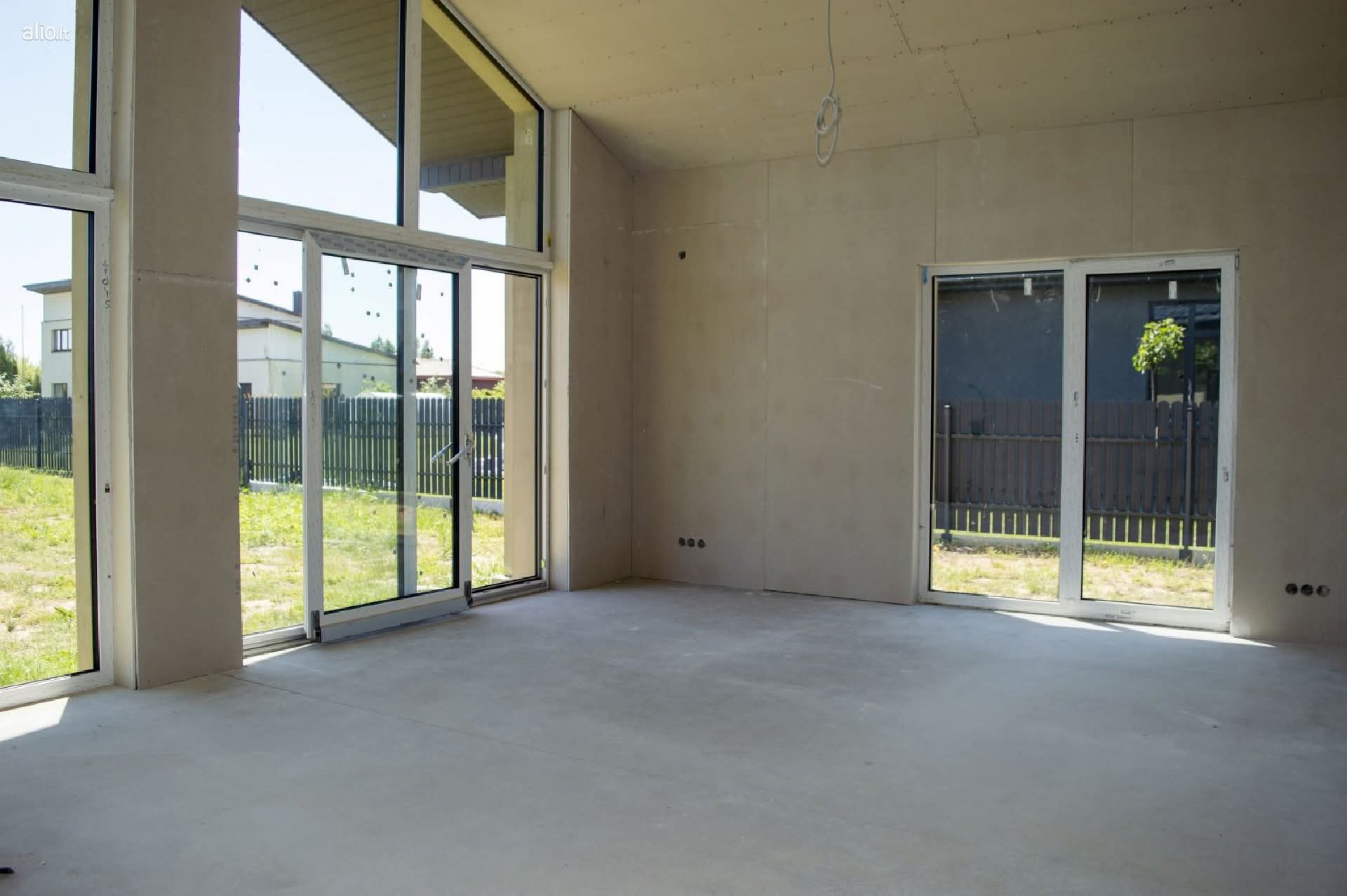 Parduodami 2 sublokuoti namai naujos statybos Kėdainiuose.