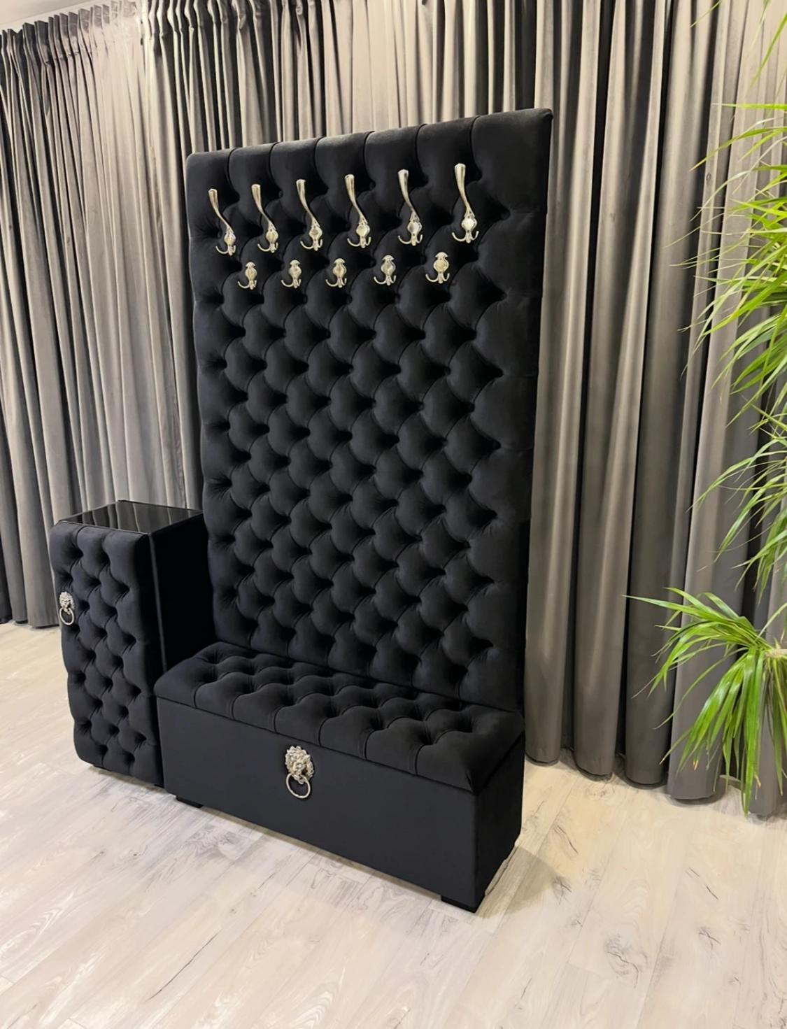 Prabangus juodas prieškambario baldų komplektas su spintele