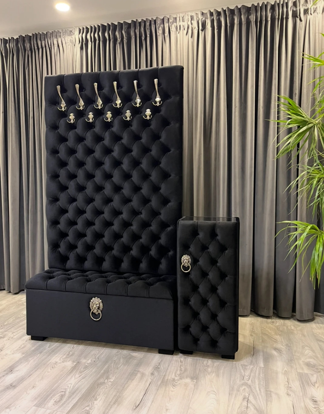 Prabangus juodas prieškambario baldų komplektas su spintele