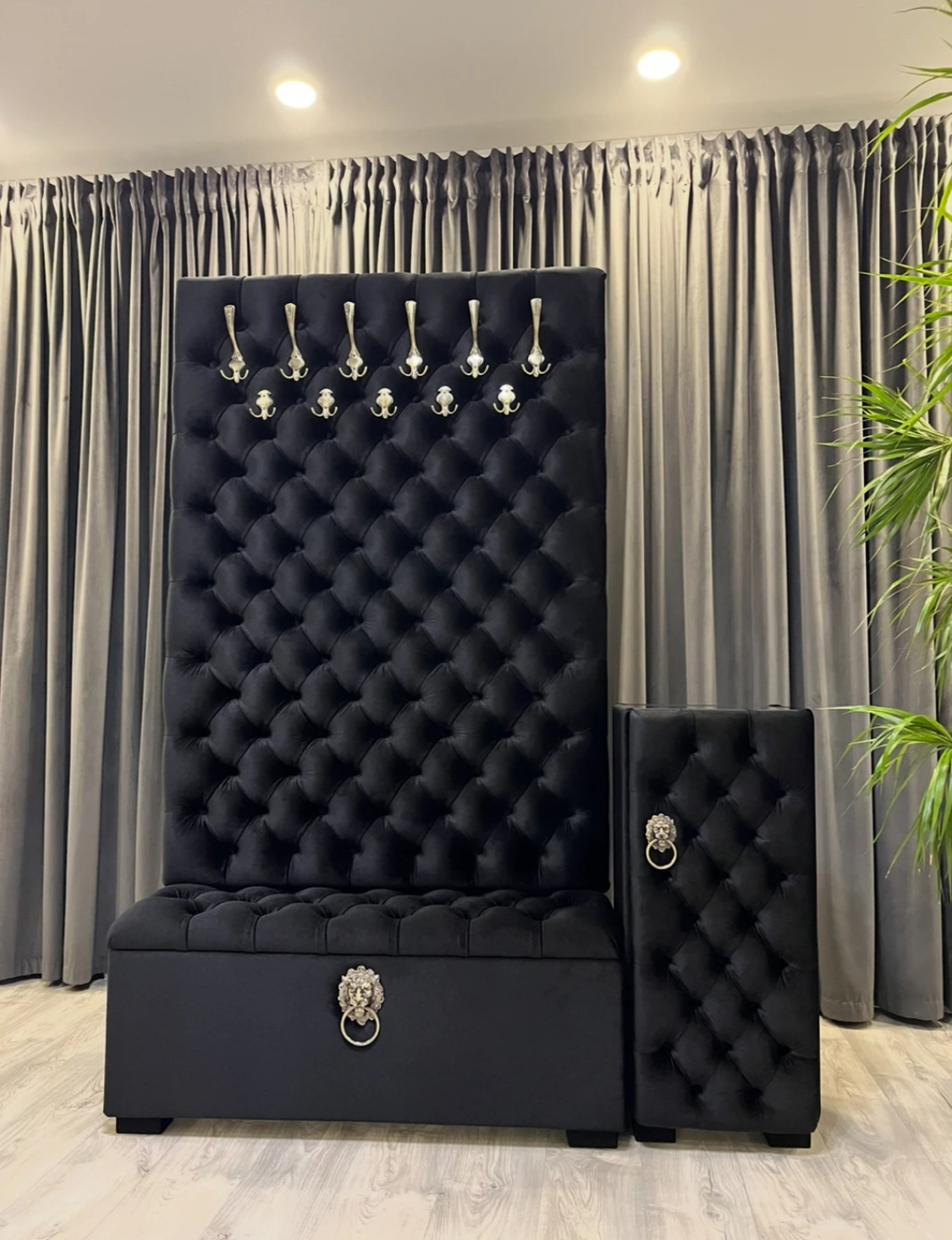 Prabangus juodas prieškambario baldų komplektas su spintele