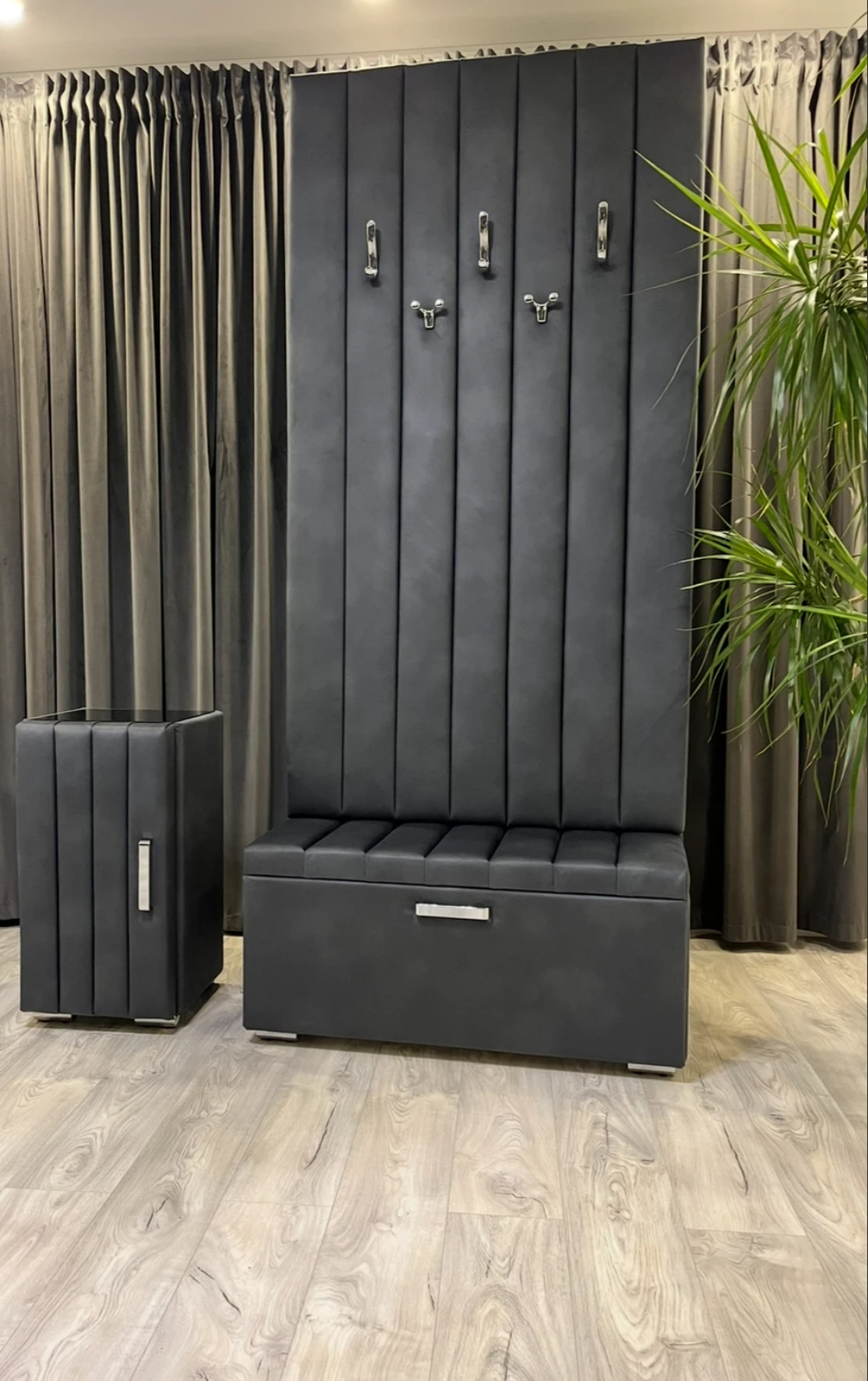 Prieškambario baldų komplektas su spintele ir batų dėže