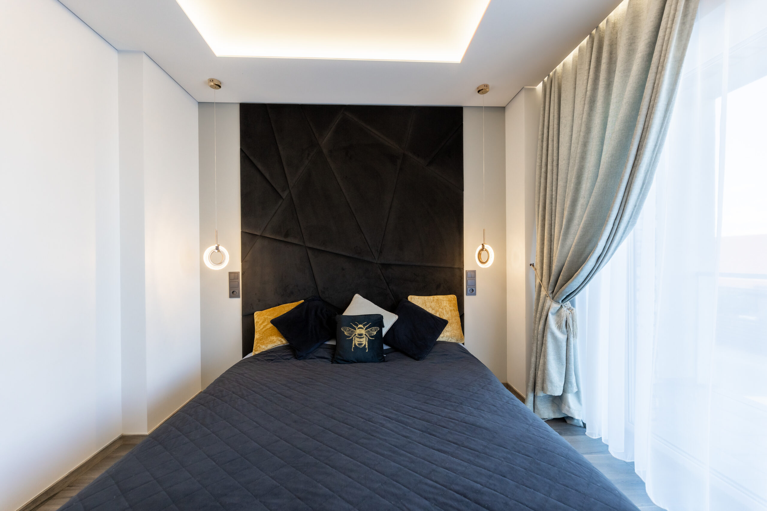 PARDUODAMAS JAUKUS, ŠIUOLAIKIŠKAI ĮRENGTAS KOTEDŽAS SU 2 A SKLYPU – TOBULA VIETA ŠEIMAI!