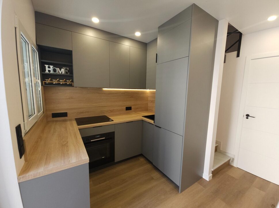 Parduodamas išskirtinio dizaino pilnai renovuotas vienaukštis namas Playa del Cura, Torrevieja, Ispanija