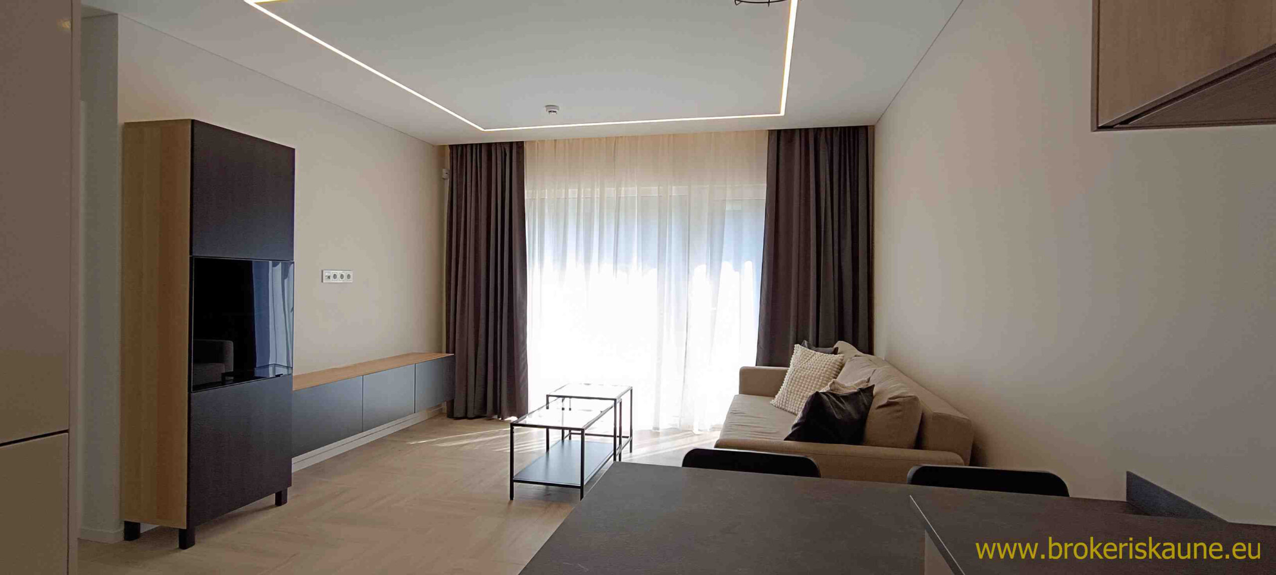 Išnuomojamas 3 kambarių naujai įrengtas Kotedžas.