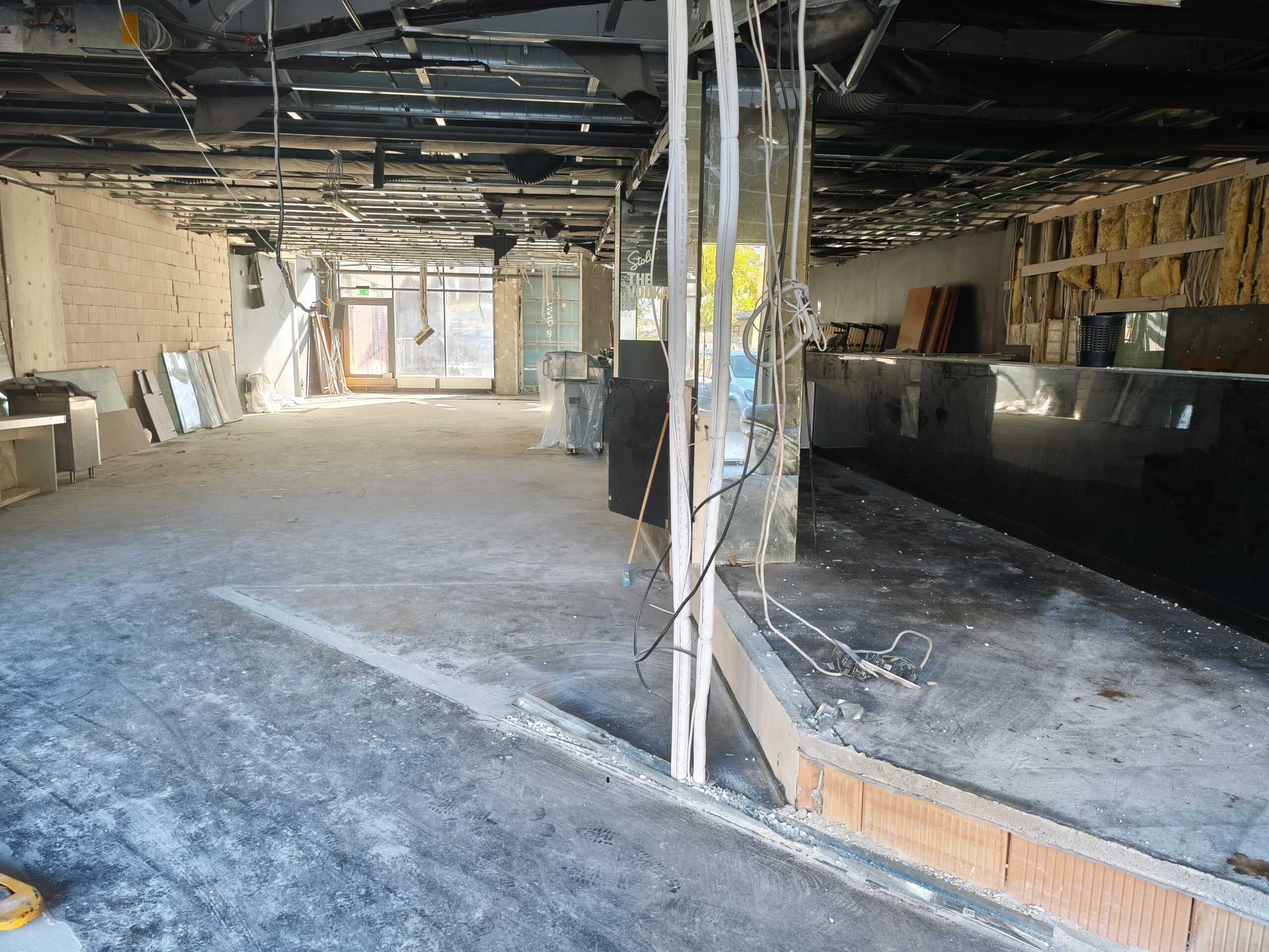 Nuomojamos 365,77 kv.m. Komercinės patalpos Naujoji Uosto g. 1 aukštas