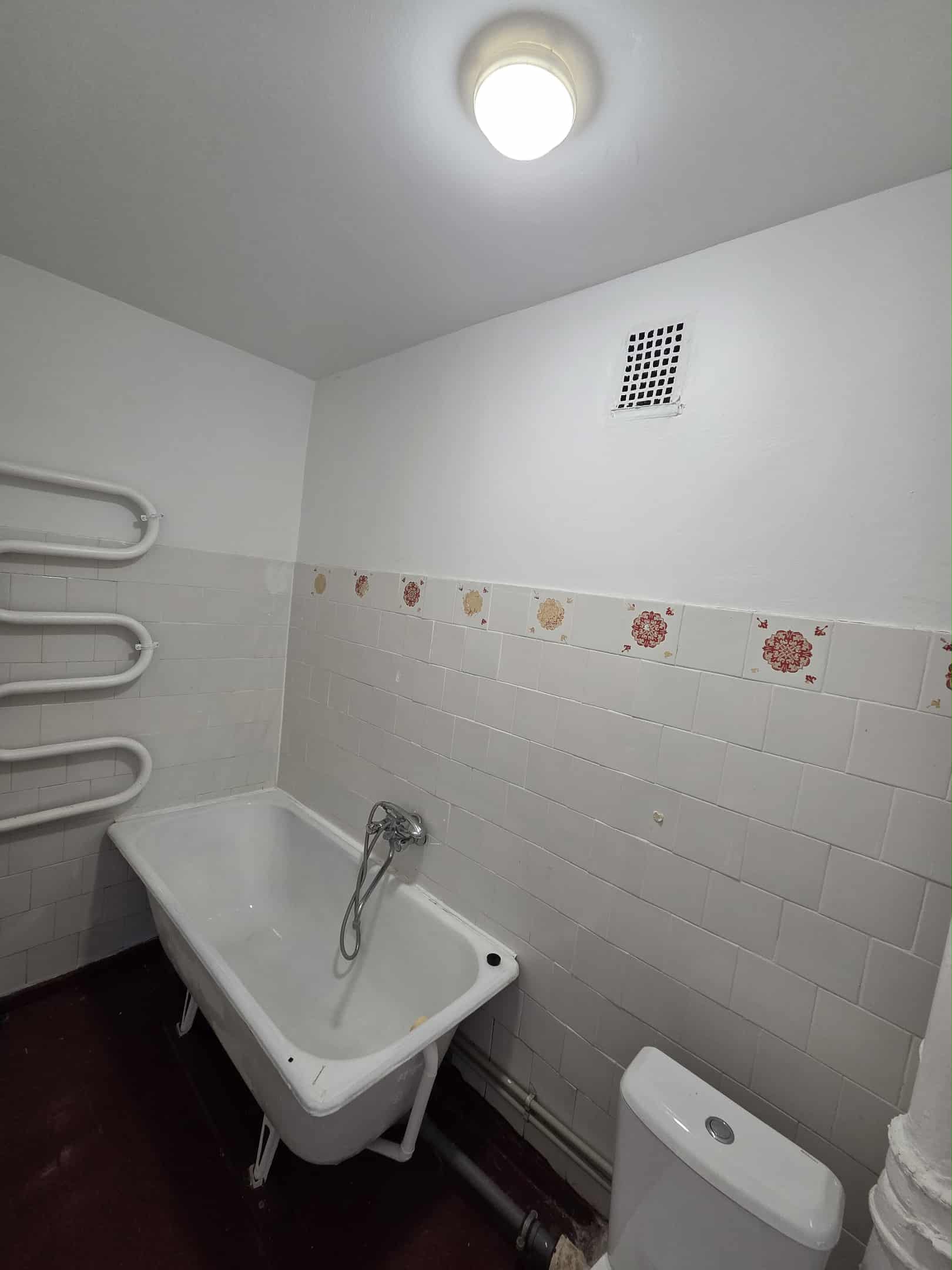 Parduodamas 25,7 kv.m. 1 kambario butas Debreceno g. 8