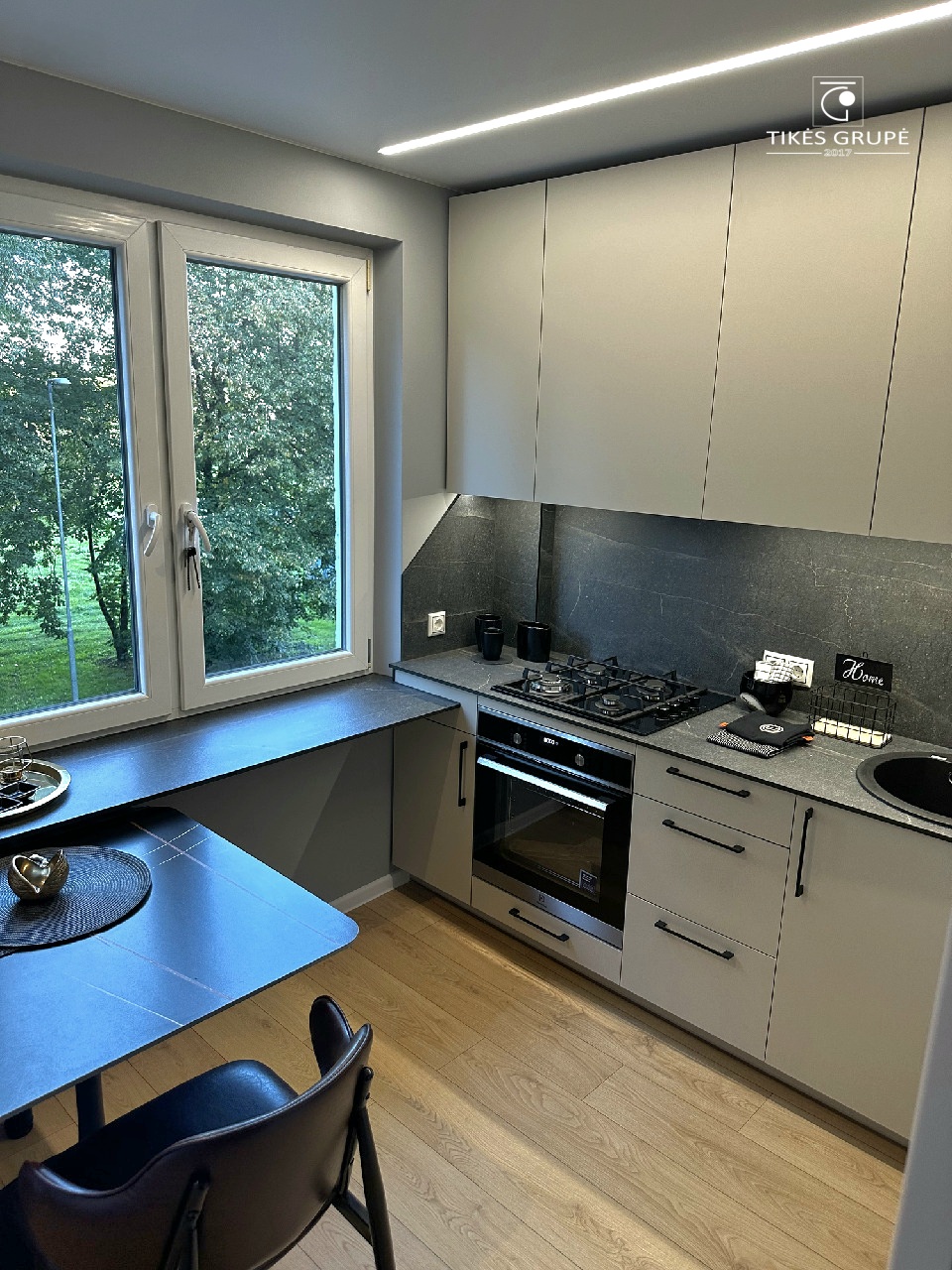 Parduodamas po remonto 2 kambarių butas