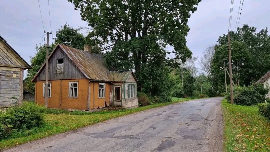 Parduodamas namas Rokiškio raj. Suvainiškis. Išsimokėtinai.