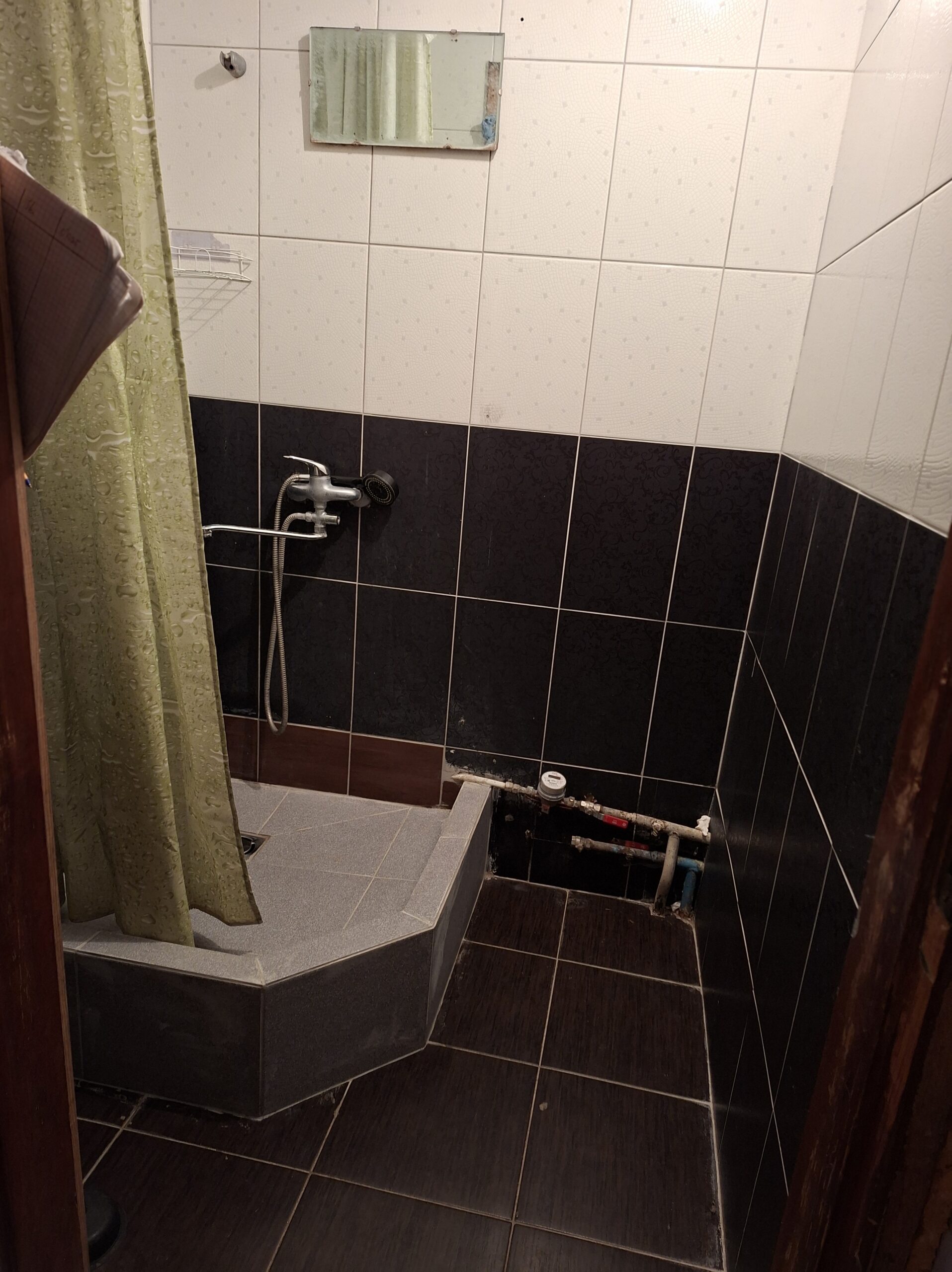 PARDUODAMAS 1 KAMBARIO PAGERINTO TIPO BENDRABUČIO BUTAS