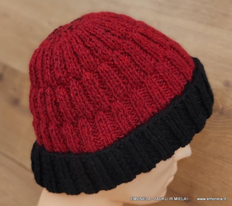 Megzta kepurė ŽĖRINTI ROŽĖ