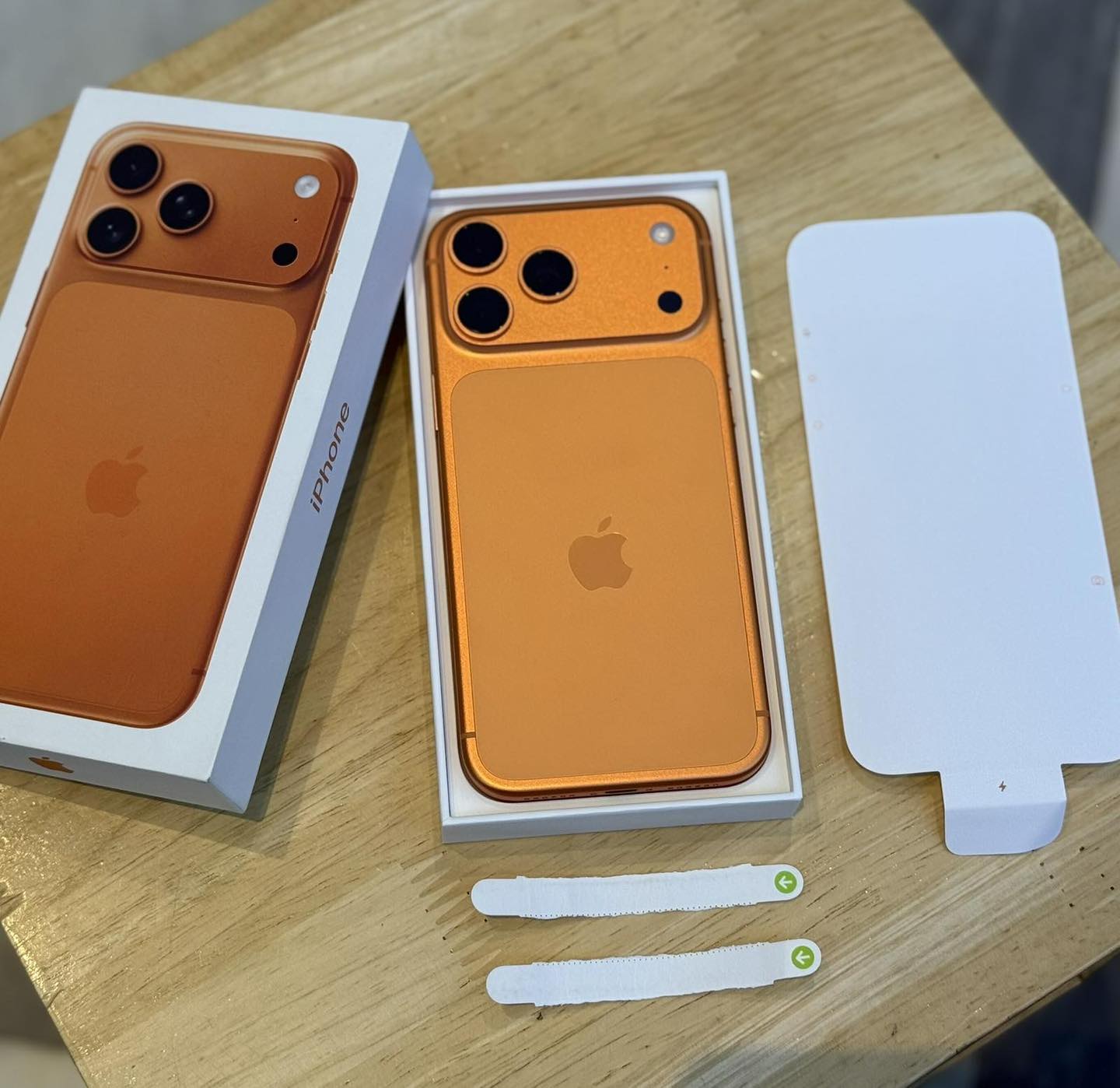 Apple iPhone 17 Pro Max, iPhone 17 Pro, iPhone 17 , iPhone Air , iPhone 16 Pro Max, iPhone 16 Pro