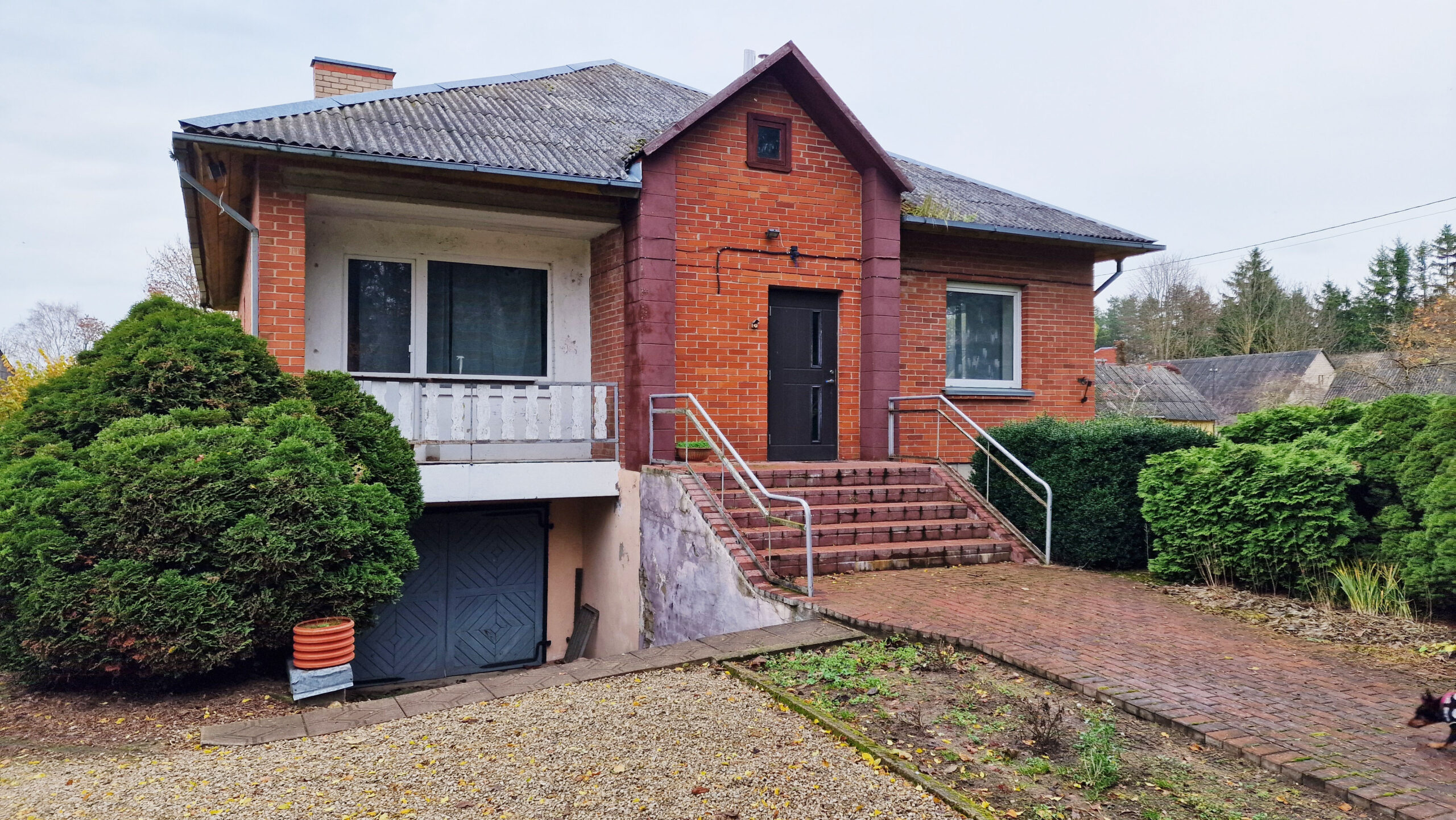 Parduodamas namas su ūkiniu pastatu Daujėnų mst. Pasvalio raj.