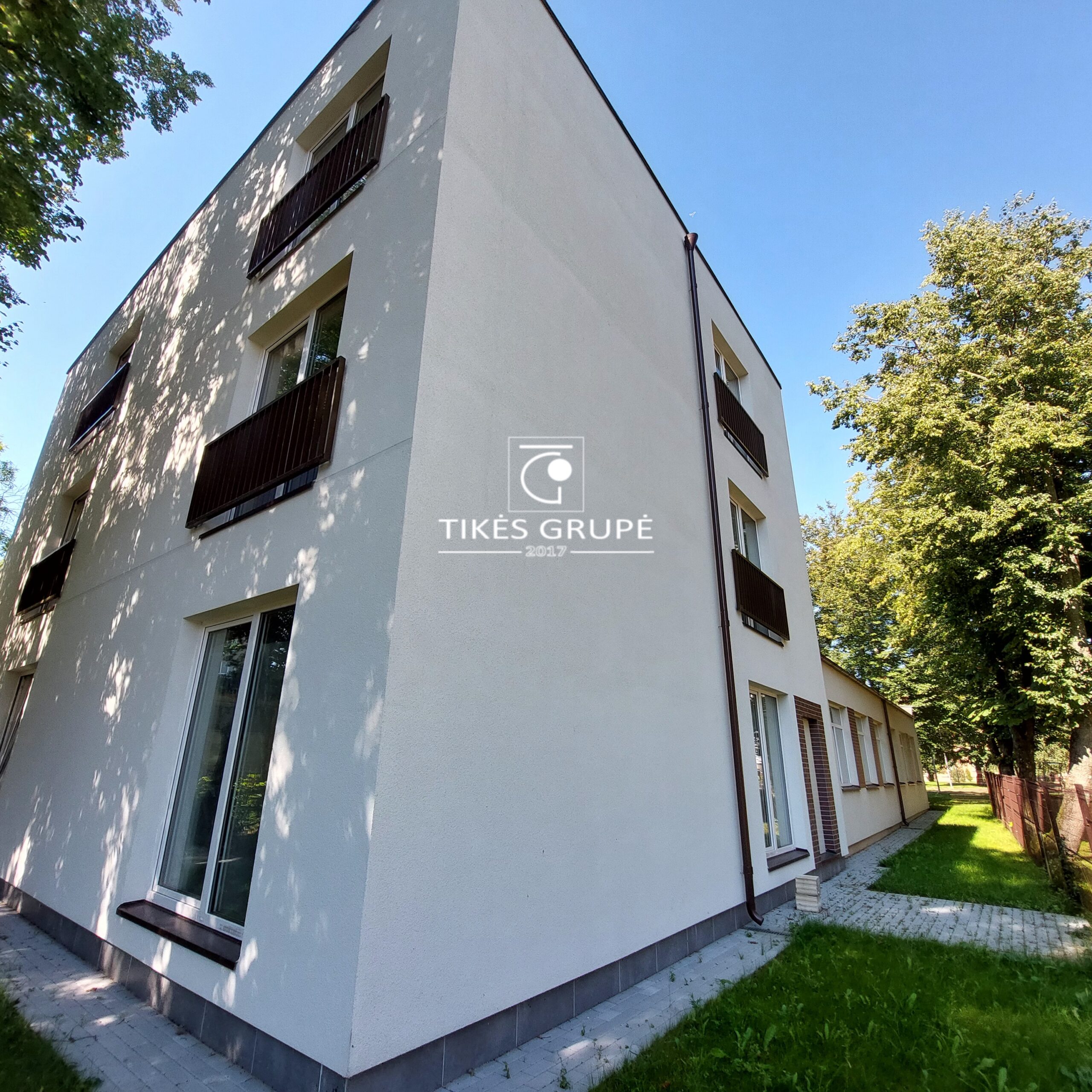 Naujos statybos name nuomojamas butas studija