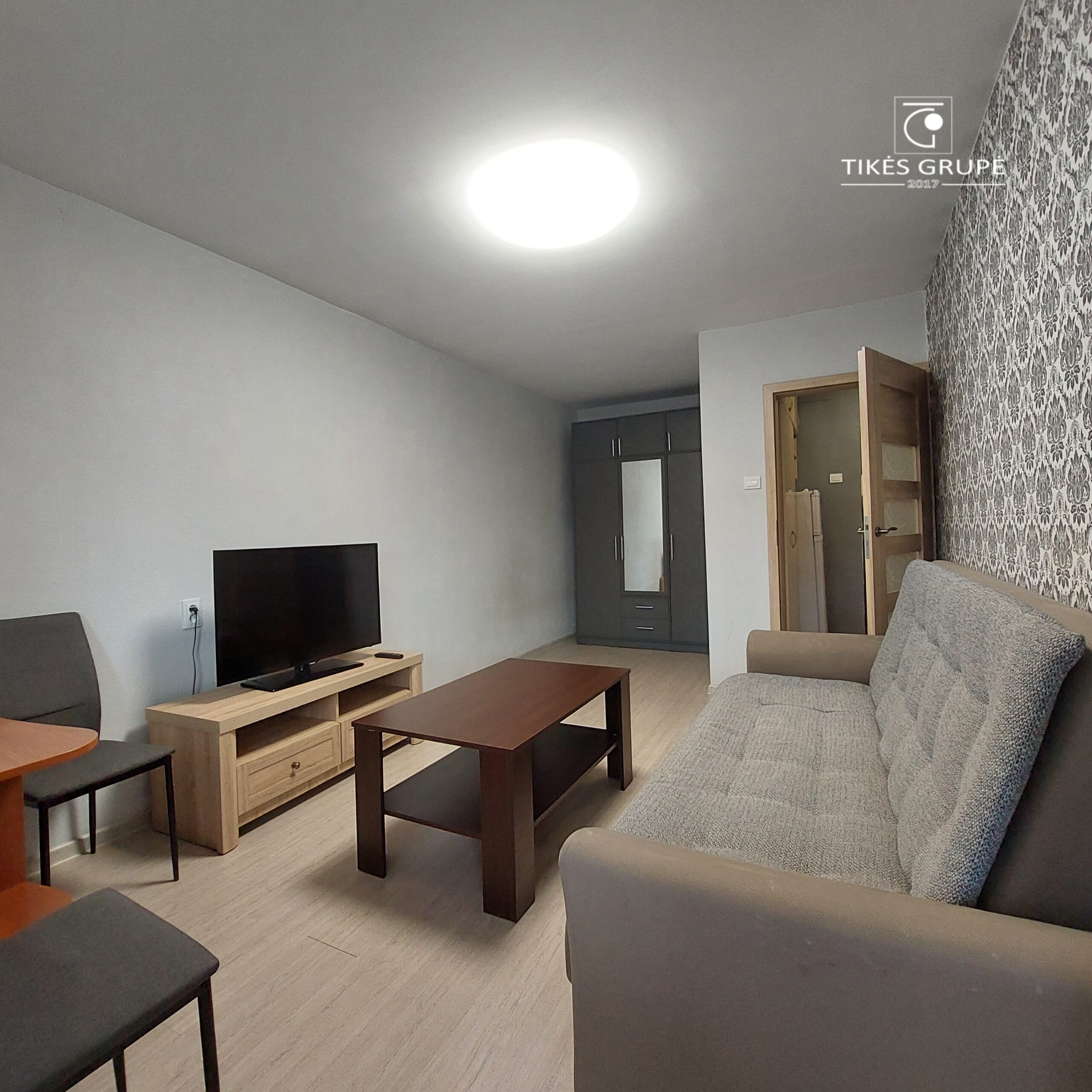 Taikos pr. išnuomojamas 1 kambario butas