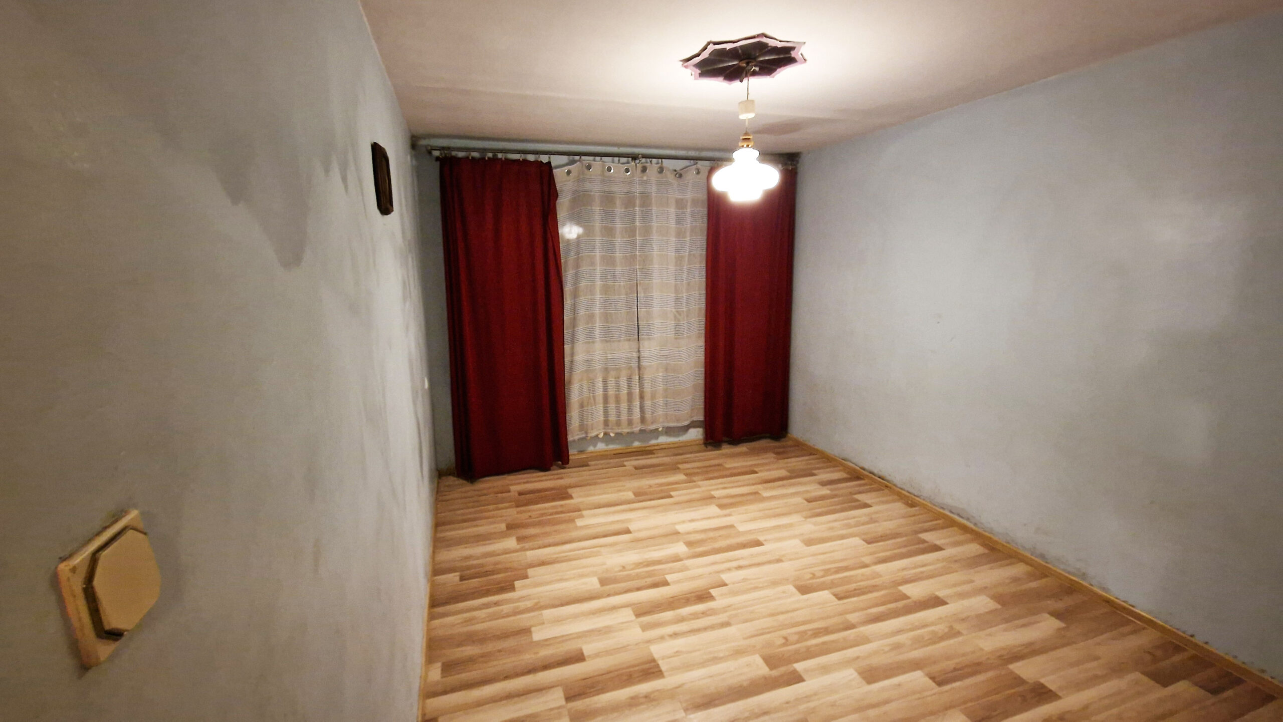 Išnuomojamas namas su ūkiniu pastatu Stoties g. Daujėnų mst. Pasvalio raj.