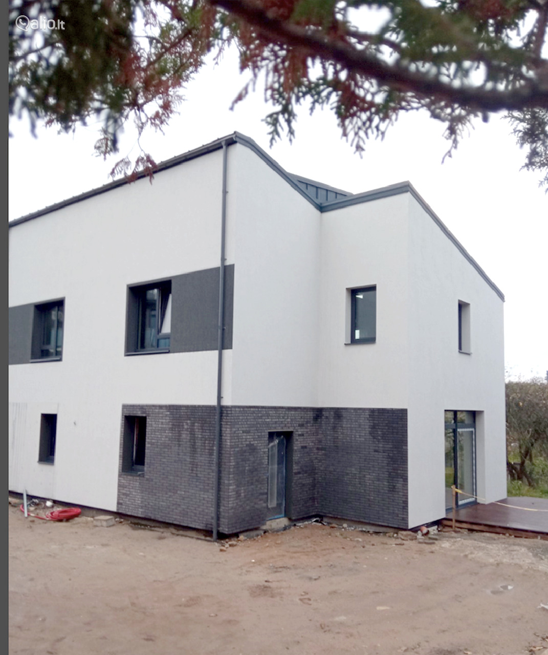 Parduodamas naujai pastatytas sublokuotas A++ klasės namas Vilniuje, Baltupiuose