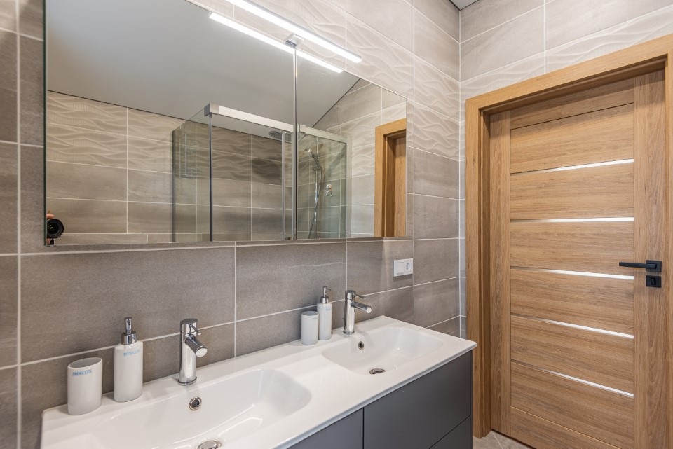 Palanga, Vaivorykštės g., mūrinis sublokuotas namas