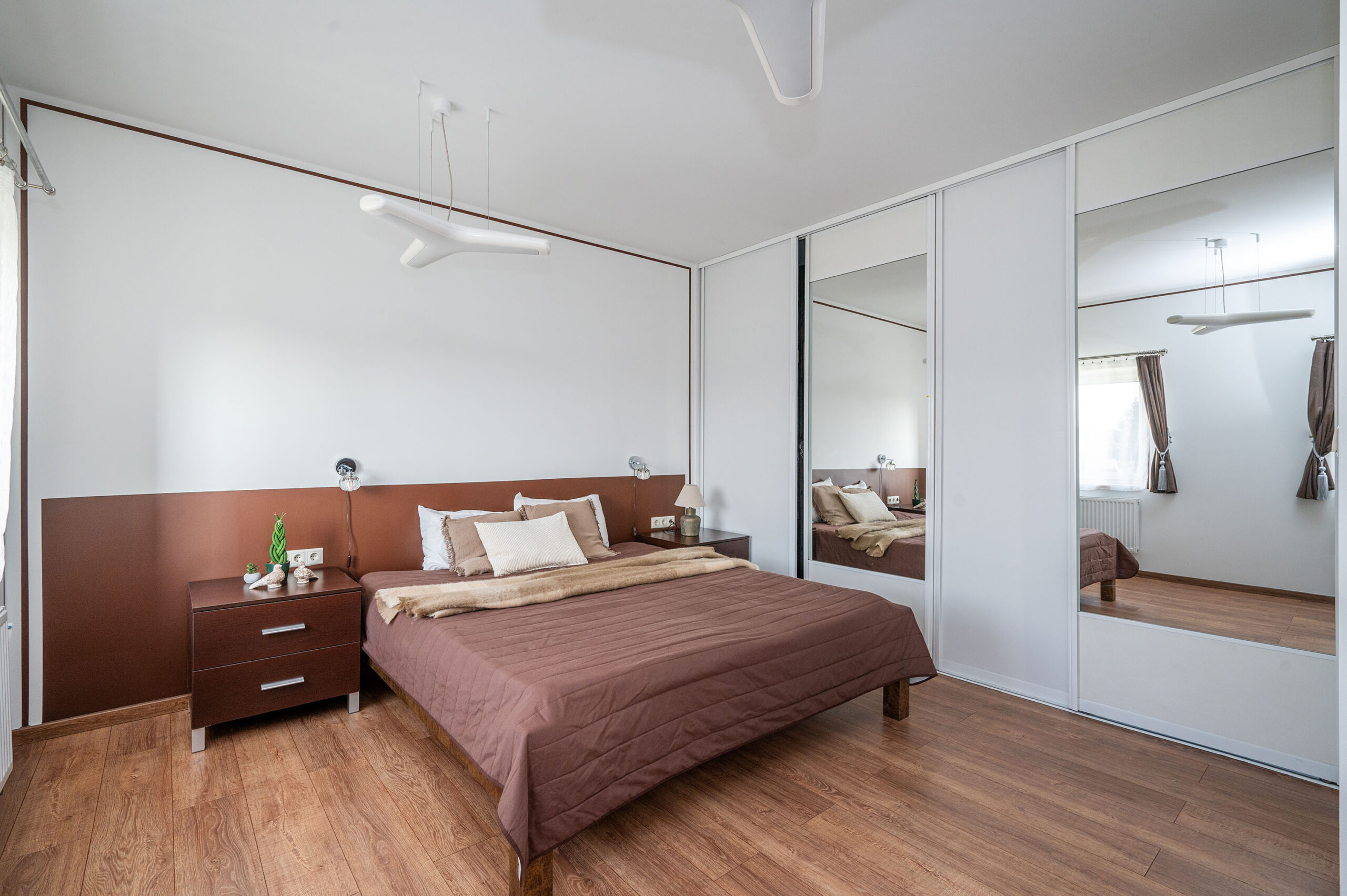 Parduodama sodyba su pirtimi ir nuosavu vandens telkiniu Vilniaus r. sav., Šarkiškių k.