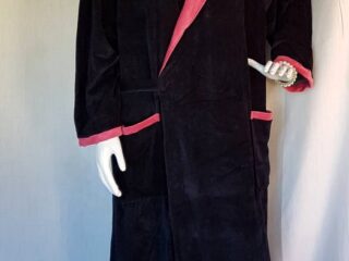 Chalatas-melynas-rozinis-veliuras-Emonela-didesni-dydziai-2