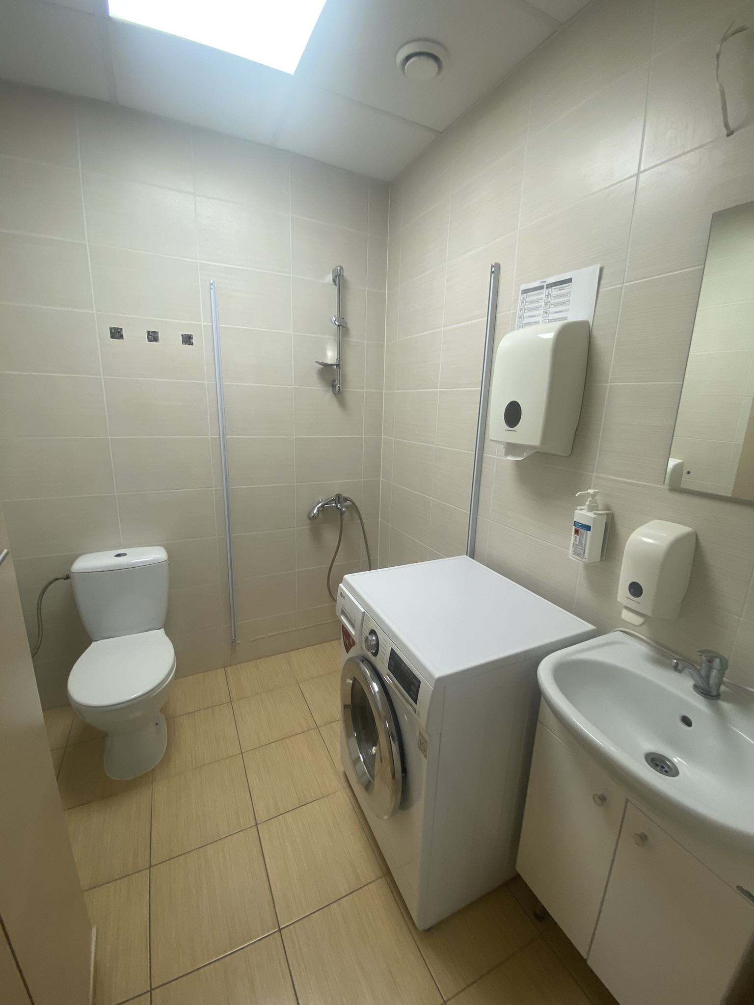 Negyvenamoji patalpa – grožio salonas, Bajorų kėl. g. 9, Vilniuje.