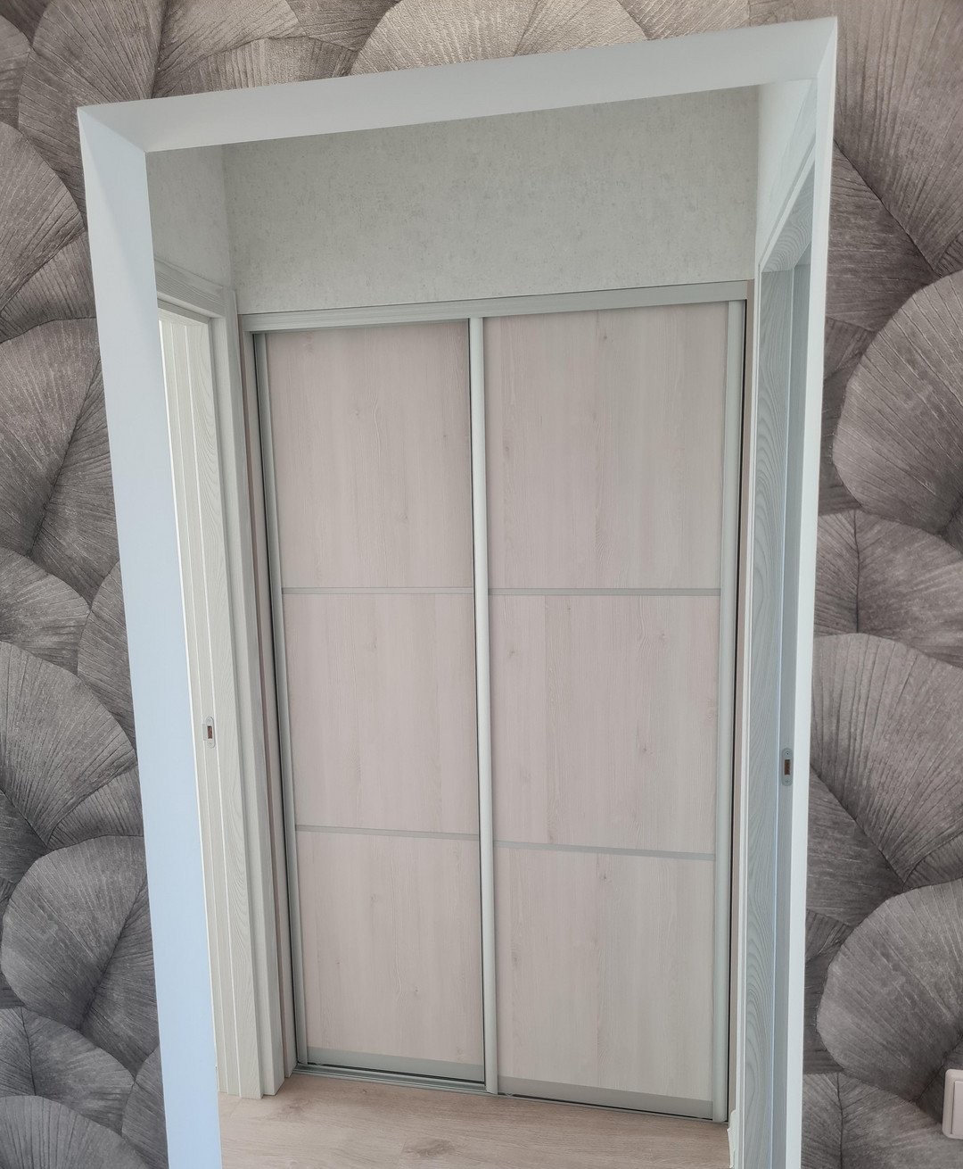 Parduodamas 3 kambarių butas Klaipėdoje, Debreceno g.