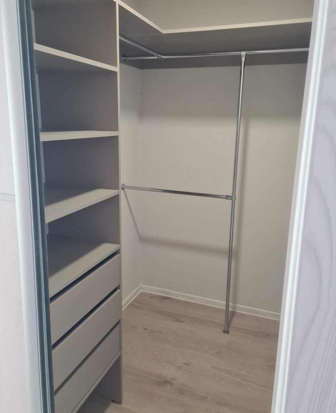 Parduodamas 3 kambarių butas Klaipėdoje, Debreceno g.