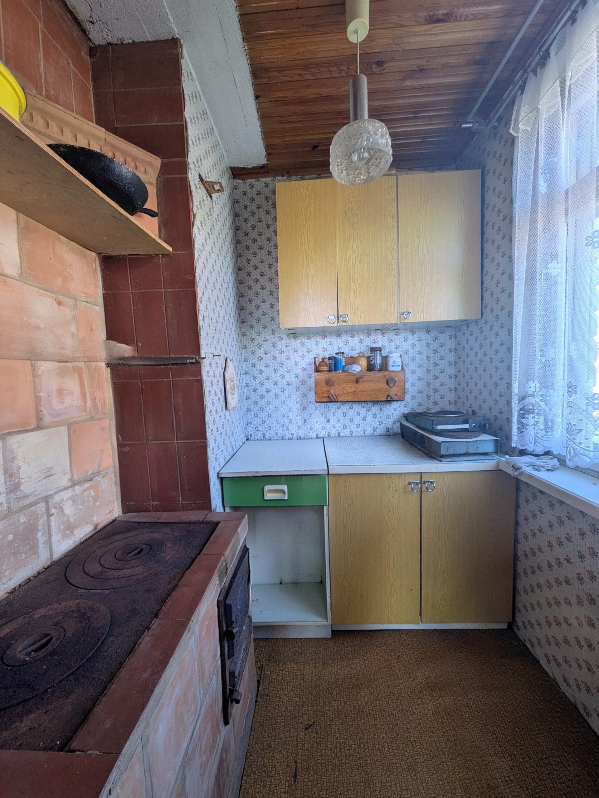 Dercekliuose parduodamas sodo namas